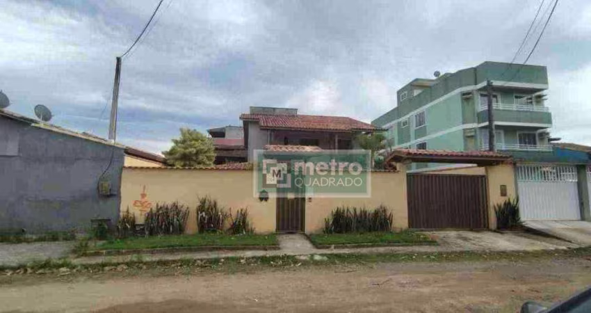 Casa duplex, independente, terreno inteiro