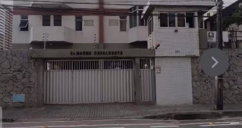 Apartamento no Bairro de Fátima com  ELEVADOR