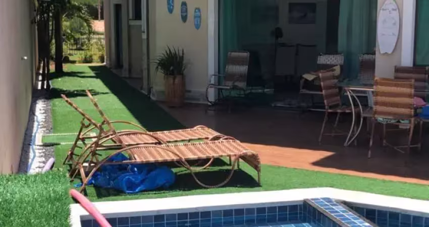 Triplex em condomínio com 6 suites, piscina à venda, 306m² cumbuco