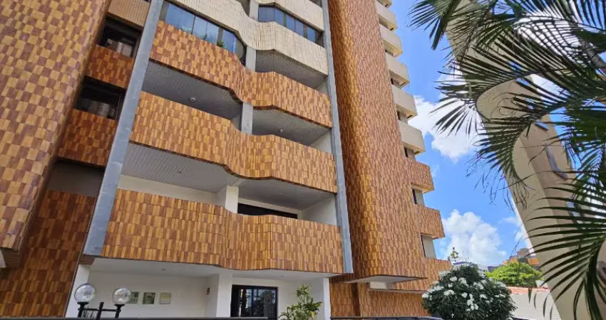 Apartamento guararapes 3 suites 3 vagas  sala ampla , lavabo, cozinha com área de serviço