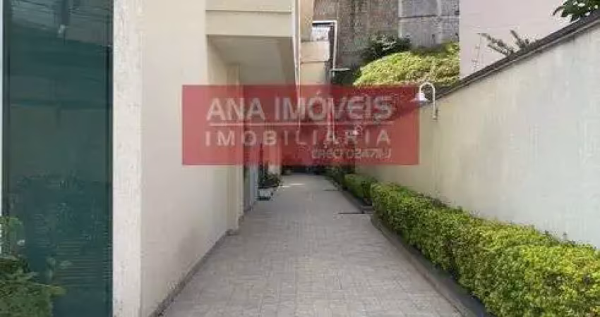Sobrado para venda possui 100 metros quadrados com 3 quartos em Vila Clarice - São Paulo - SP