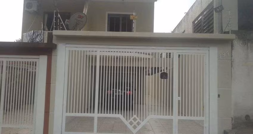 Sobrado com 3 dormitórios e 4 vagas de garagem - Vila Clarice - São Paulo - SP