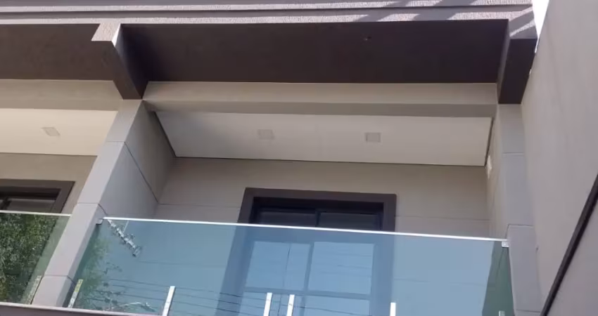 Casa com 3 quartos à venda na Rua Camburiú, 502, Vila Ipojuca, São Paulo
