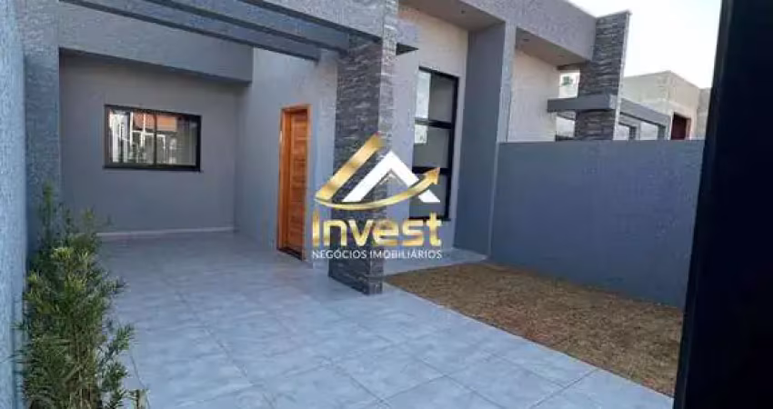 Casa 3 quartos - pé direito alto, acabamento de qualidade e espaço para 2 carros na garagem.