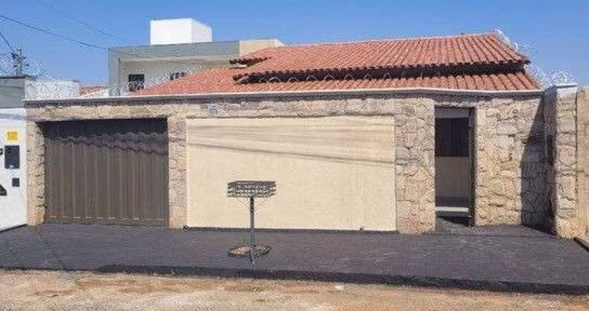 Casa com 3 quartos à venda no Jardim Patrícia, Uberlândia 