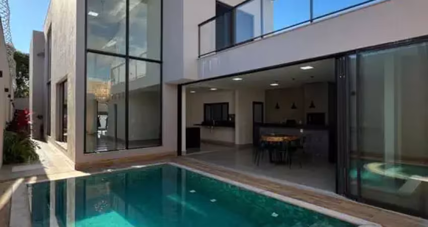 Imperdível: Casa à venda em Uberlândia-MG, bairro Nova Uberlândia, 3 quartos, 3 suítes, 4 vagas de garagem, 286m²!