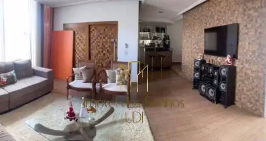 Imperdível oportunidade: Casa à venda em Uberlândia-MG, Jardim Holanda. 3 quartos, 1 suíte, 2 salas, 2 banheiros, 150m².