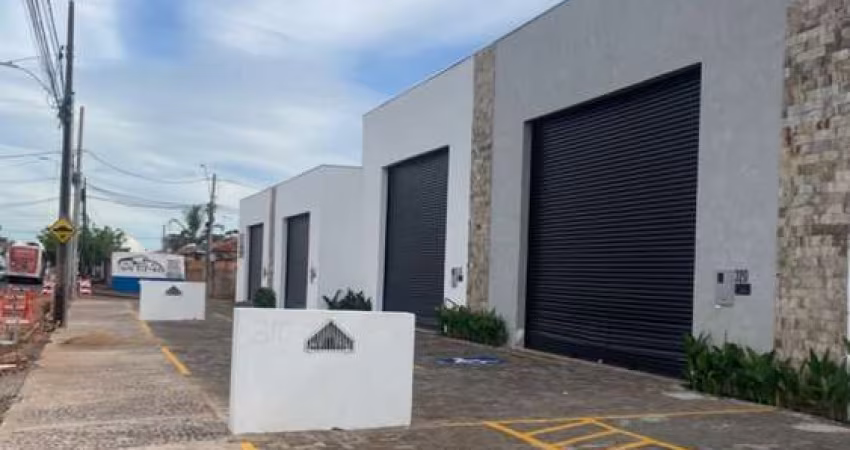 Galpão Comercial para Locação em Uberlândia-MG  Localizado no Shopping Park  Estrutura moderna e espaçosa!