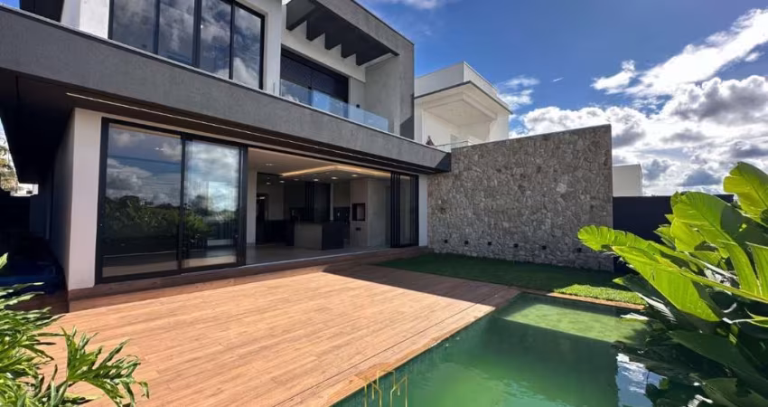 Luxuoso Condomínio Gávea Paradiso: 4 quartos, 4 suítes, 3 vagas, 298m² - Uberlândia-MG, bairro Gávea. Aproveite!