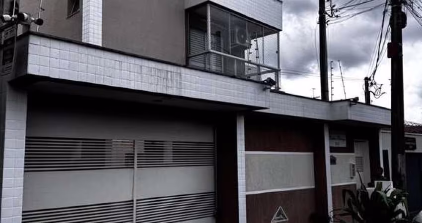 Imperdível! Apartamento de 2 quartos, 1 suíte, 1 vaga na Rua Ronan Manoel Pereira - Uberlândia-MG. Confira por $285 mil!