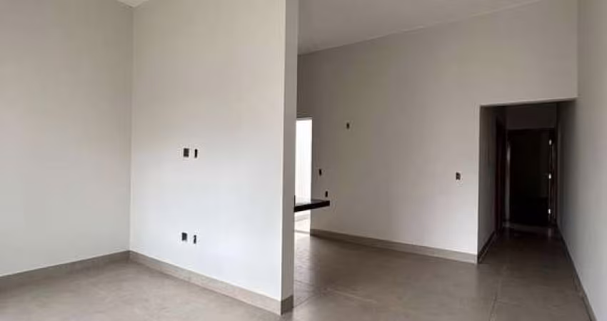 Excelente oportunidade! Casa à venda em Uberlândia-MG, bairro Shopping Park - 2 quartos, 1 suíte, 1 sala, 1 banheiro, 2 vagas, 66m².