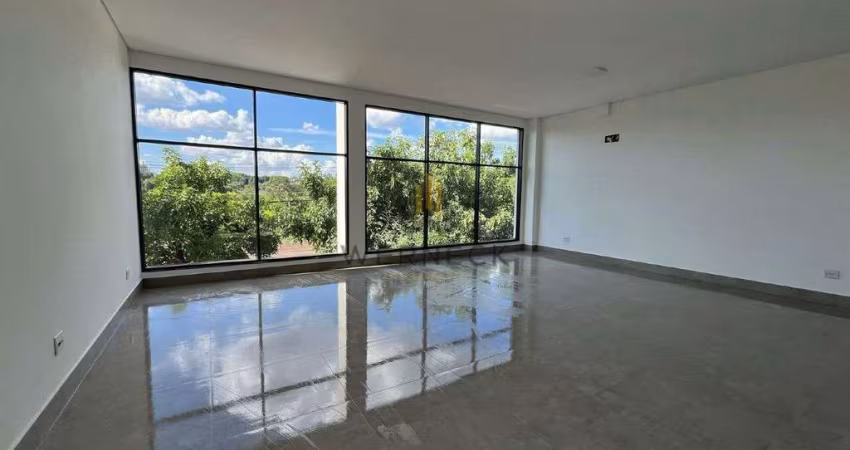 Salão comercial com 206m²