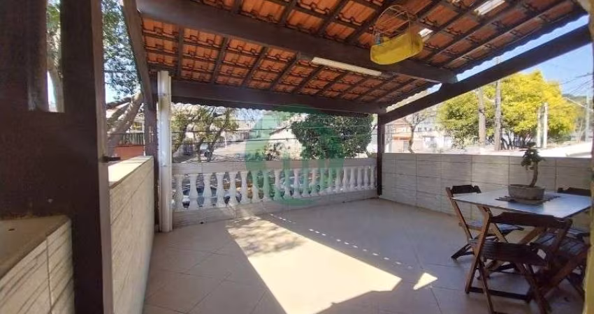 Ótima casa assobradada!