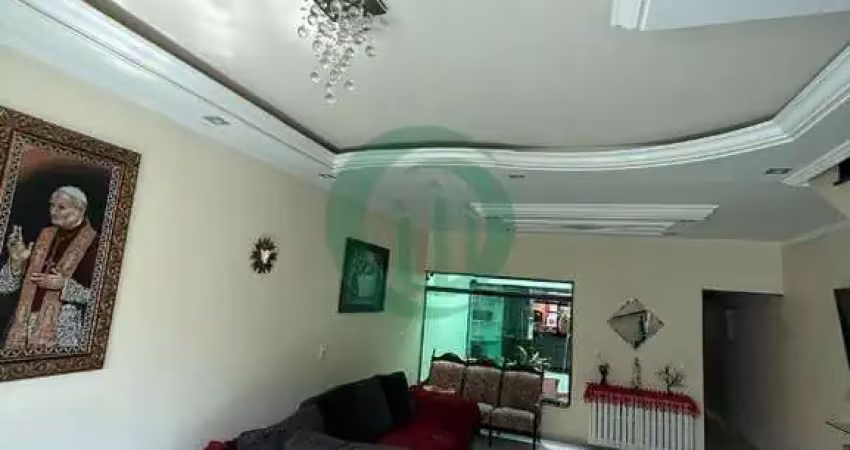 Sobrado à venda no Jardim Las Vegas, em Santo André.