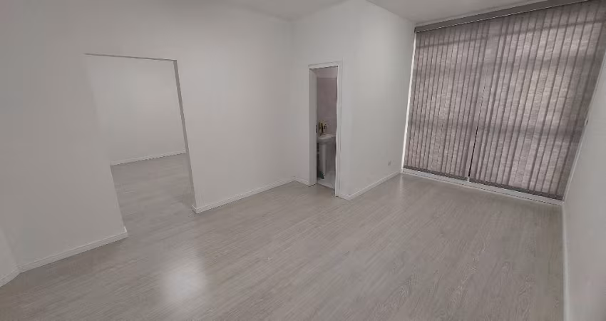 2 SALAS COMERCIAIS A VENDA NO CENTRO