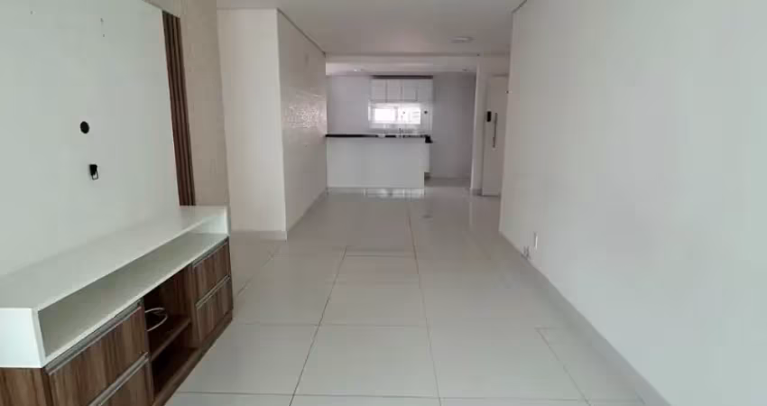 Apartamento com 3 quartos para alugar na Rua do Farol, 360, São Marcos, São Luís