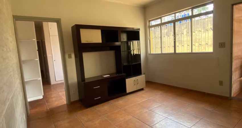 Casa com quintal amplo