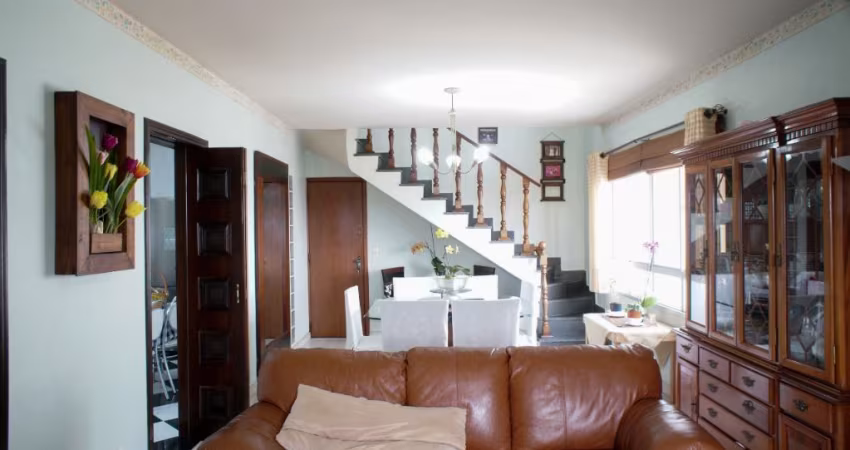 Duplex na Vila Gustavo