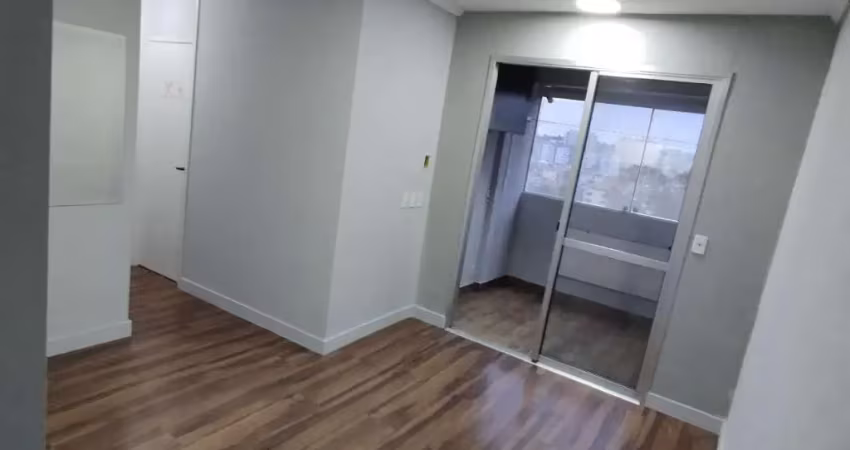 Apartamento com sacada expandida!! lazer e praça próximo!
