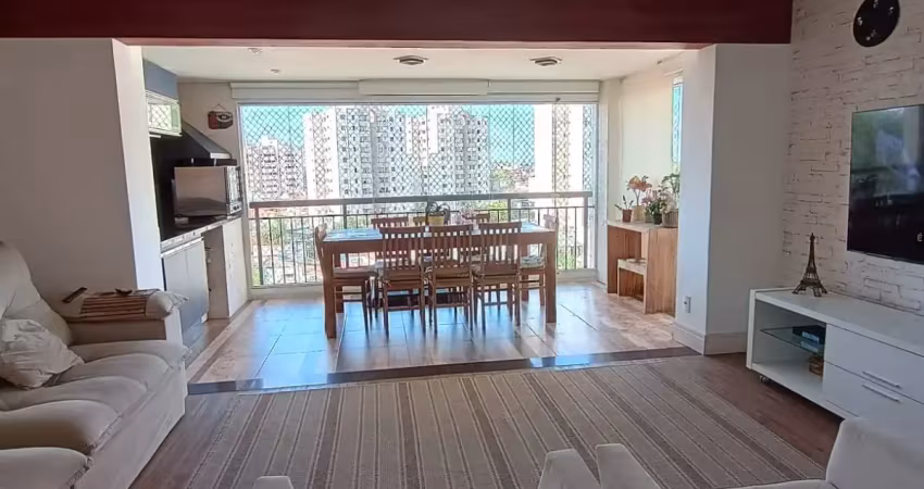 Apartamento maravilhoso com sacada gourmet e com 2 vagas de garagem!!
