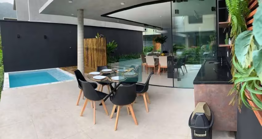 Casa em condomínio fechado com 3 quartos para alugar na Avenida Doutor Francisco Loup, 2300, Maresias, São Sebastião