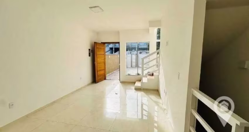 Sobrado triplex com 3 suítes e 2 vagas no salto do norte!