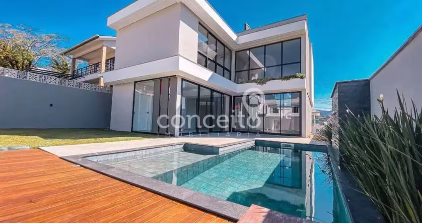 Casa pronta para morar com 3 suítes e piscina no golden park!
