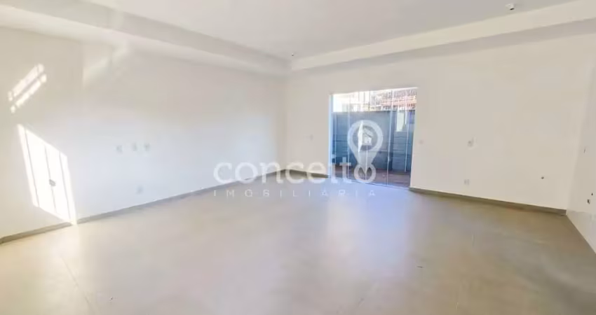 Sobrado pronto para morar com 3 dormitórios na vila nova!