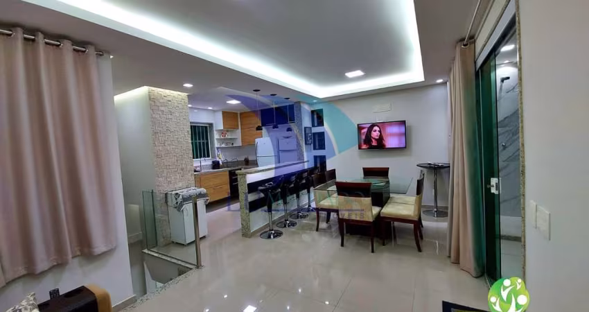 COD 1586 - COBERTURA DUPLEX REFORMADA – PRÓXIMA À PRAIA DO FORTE!