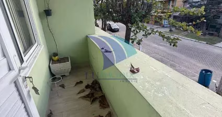Cod 1734 - aluguel apartamento 2 quartos no portinho, cabo frio – localização estratégica!