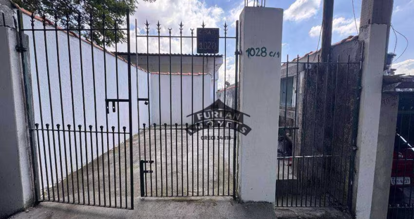 Casa com 1 dormitório para alugar, 50 m² por R$ 650,00/mês - Jardim Leonor - Cotia/SP