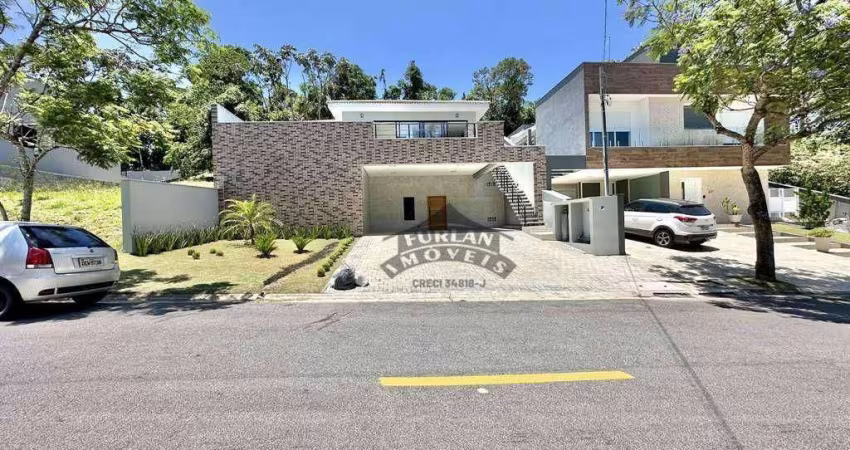 Casa Térrea Nova com Elevador, Piscina e Área Gourmet - Atrás do Shopping Granja Viana, em Condomínio Exclusivo