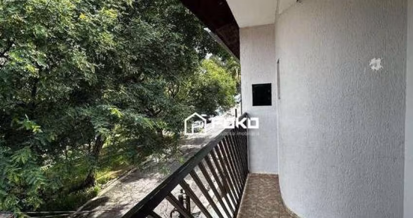 Sobrado com 3 dormitórios para alugar, 250 m² por R$ 3.180,00/mês - Jardim City - Guarulhos/SP