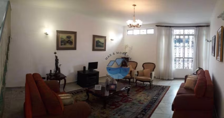 Casa com 4 dormitórios à venda, 307 m² por R$ 680.000 - Centro - São Vicente/SP