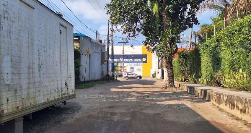 Lote 26 da quadra 30 de esquina com av araça