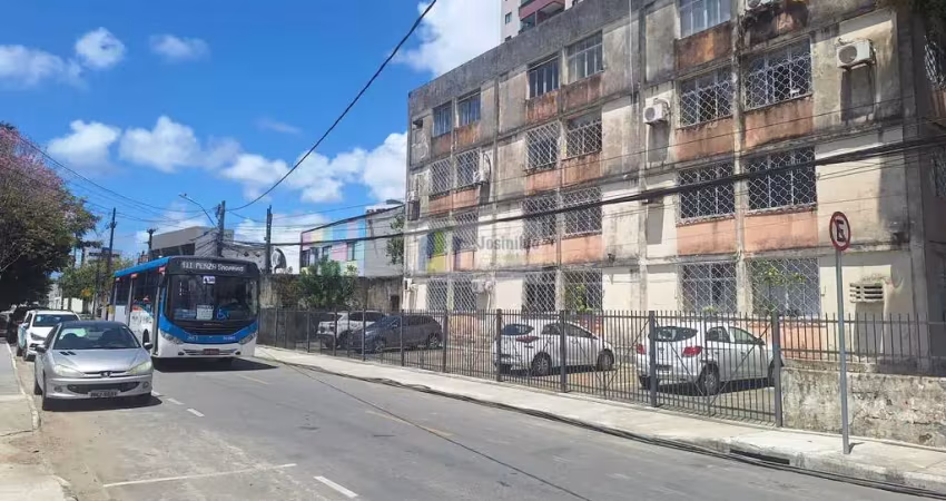 Edf maria carolina - apartamento padrão na madalena com 3qts mais dep de empregada