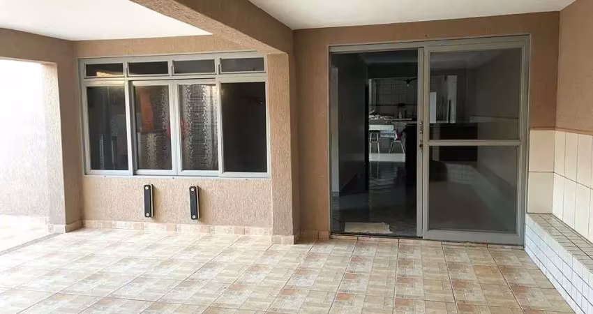 Casa com 3 dormitórios à venda, 156 m² por R$ 320.000,00 - Jardim Brasil - São Simão/SP