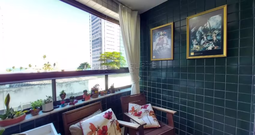 Apartamento com 3 Quartos em Boa Viagem próximo a Praia