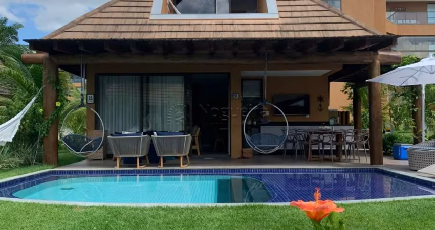 Excelente bangalô mobiliado duplex localizado no litoral na Praia dos Carneiros com 200,00m².