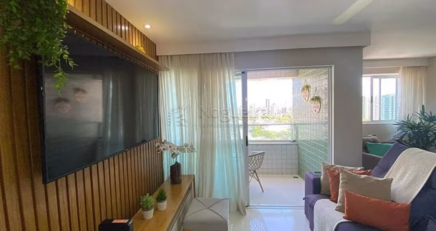 Apartamento com excelente localização na Encruzilhada.