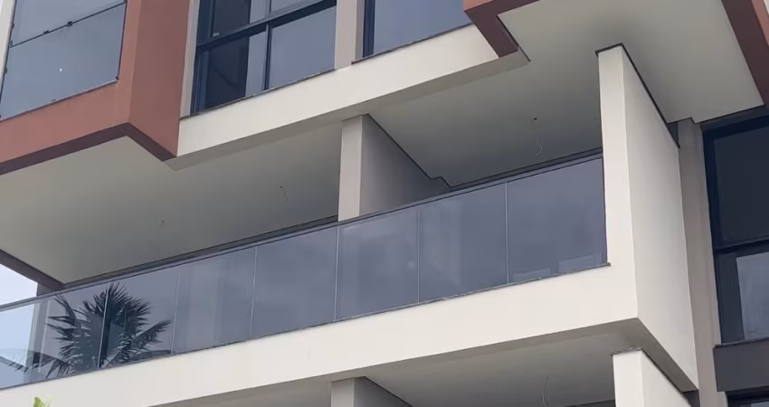 APTº 01quato,01 vaga fixa pé na areia em muro alto.