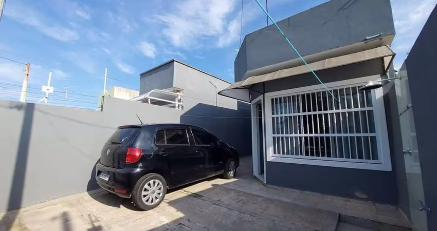 Casa para Venda em Peruíbe, Jardim Ribamar, 2 dormitórios, 1 suíte, 2 banheiros, 2 vagas