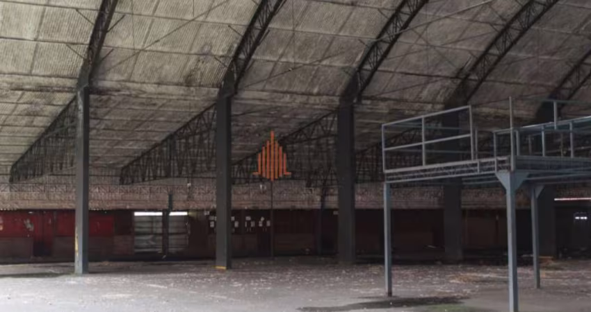 Galpão Comercial na Aricanduva com 6714m² para Locação
