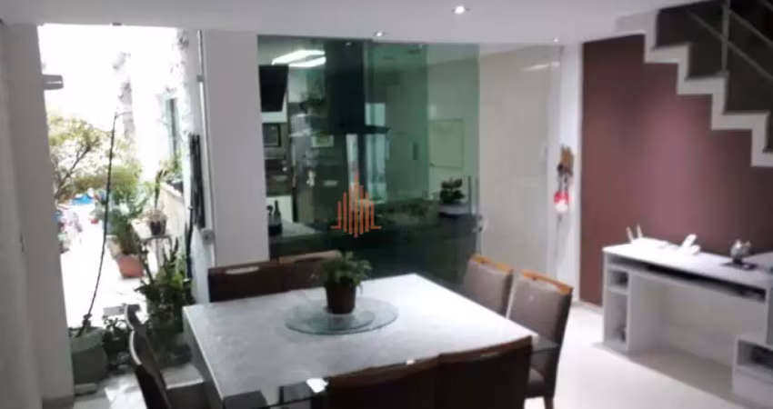 Sobrado Residencial 240m² com 3 suítes à Venda na Água Rasa