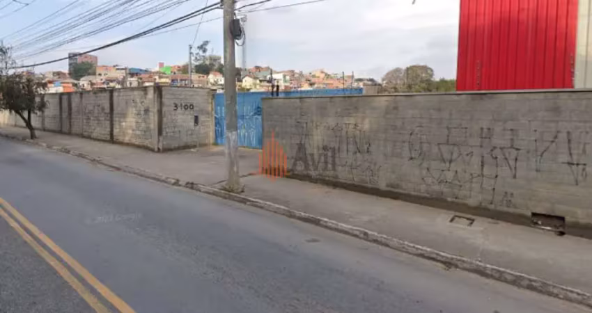 Terreno à venda na Avenida River, 736, Água Chata, Guarulhos