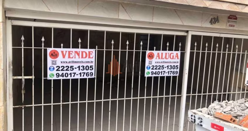 Casa a Venda e Locação na Vila Santo Estevão com 150m²