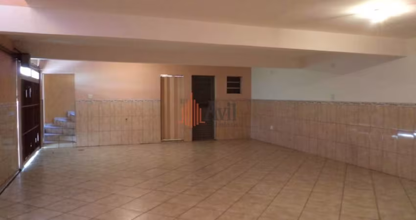 Sobrado 300m² com 5 Quartos à Venda no Parque Savoy City
