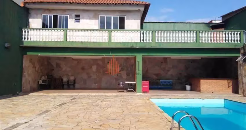 Sobrado Residencial 564m² com 2 quartos à Venda no Carrão