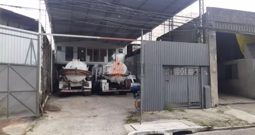 Galpão Comercial 220m² para Venda ou Locação na Vila Guilherme
