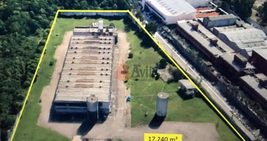 Galpão Comercial 3.000m² à Venda em Santo André